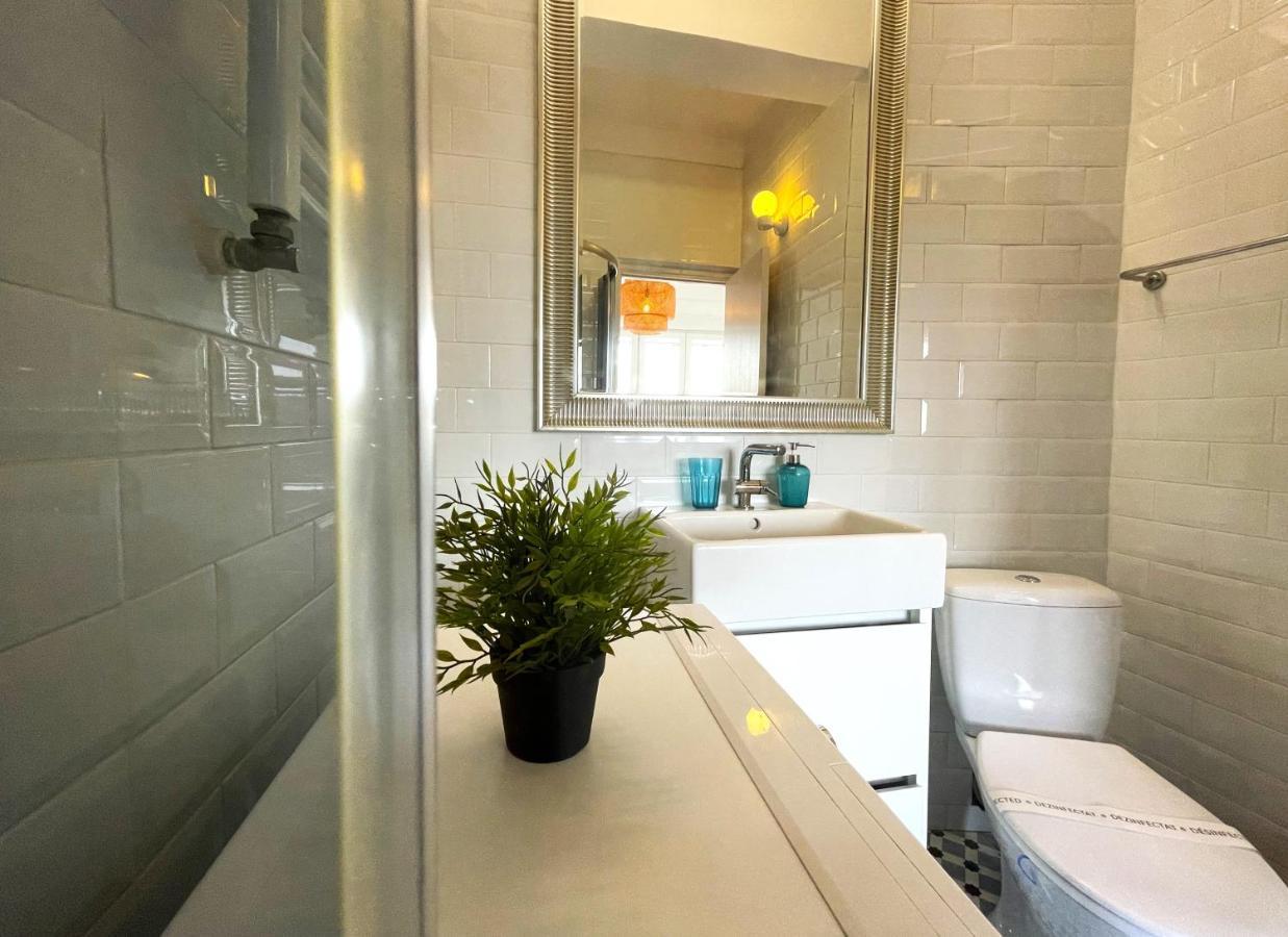 Rooftop Studio In The Heart Of Bucharest W Netflix Екстер'єр фото