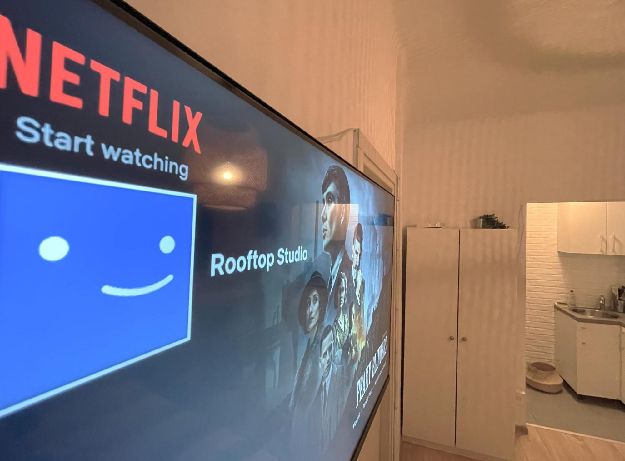 Rooftop Studio In The Heart Of Bucharest W Netflix Екстер'єр фото